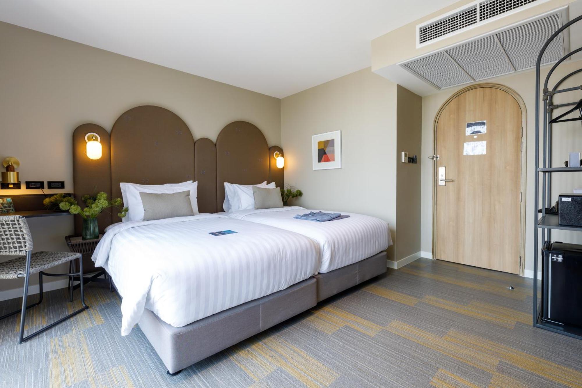 Benjarong Hotel Бангкок Екстер'єр фото