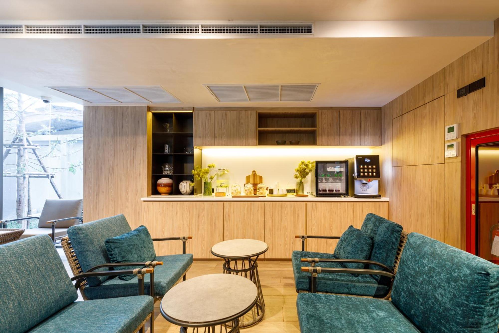 Benjarong Hotel Бангкок Екстер'єр фото